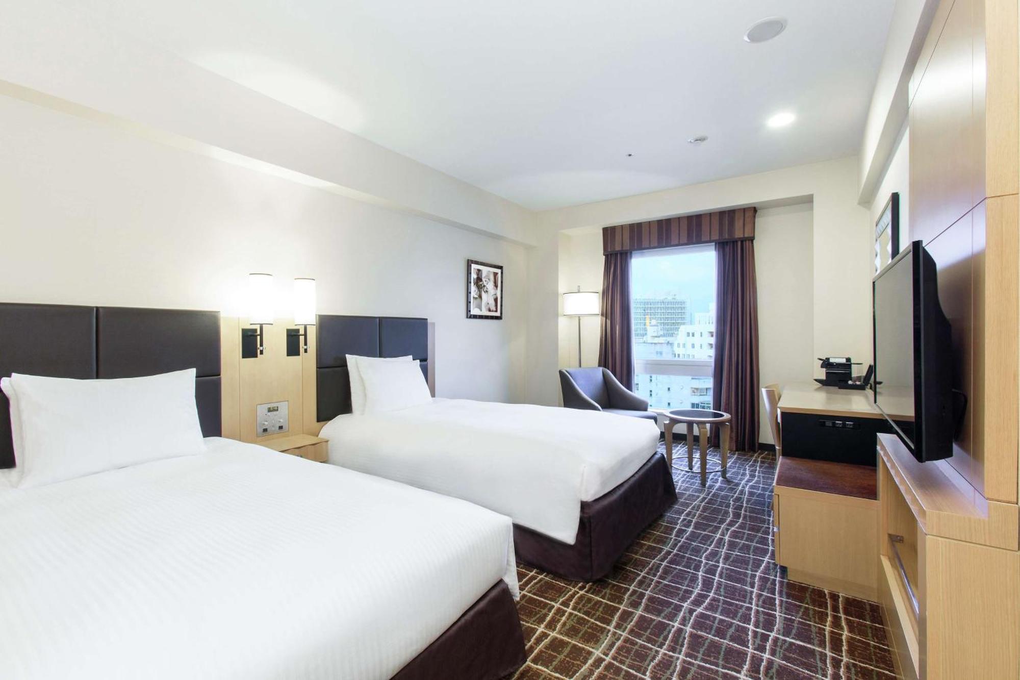 Doubletree By Hilton Naha Hotel Eksteriør billede